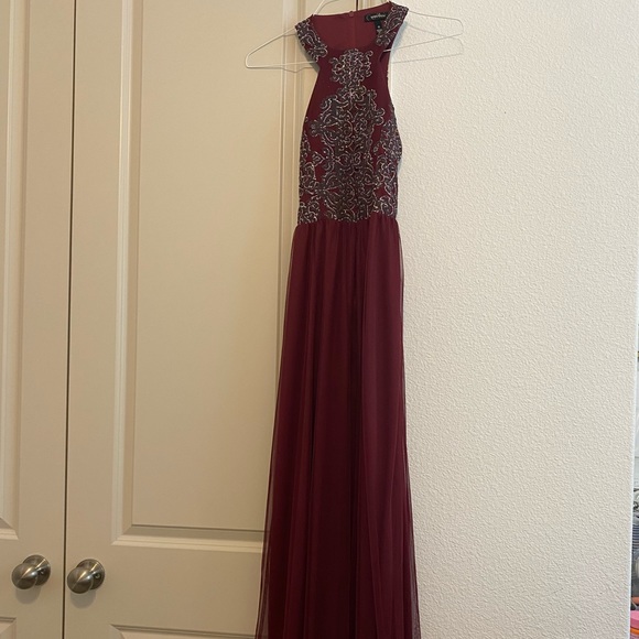 David’s Bridal Halter Top Bridesmaid Dress with Beading Details - Picture 4 of 6
